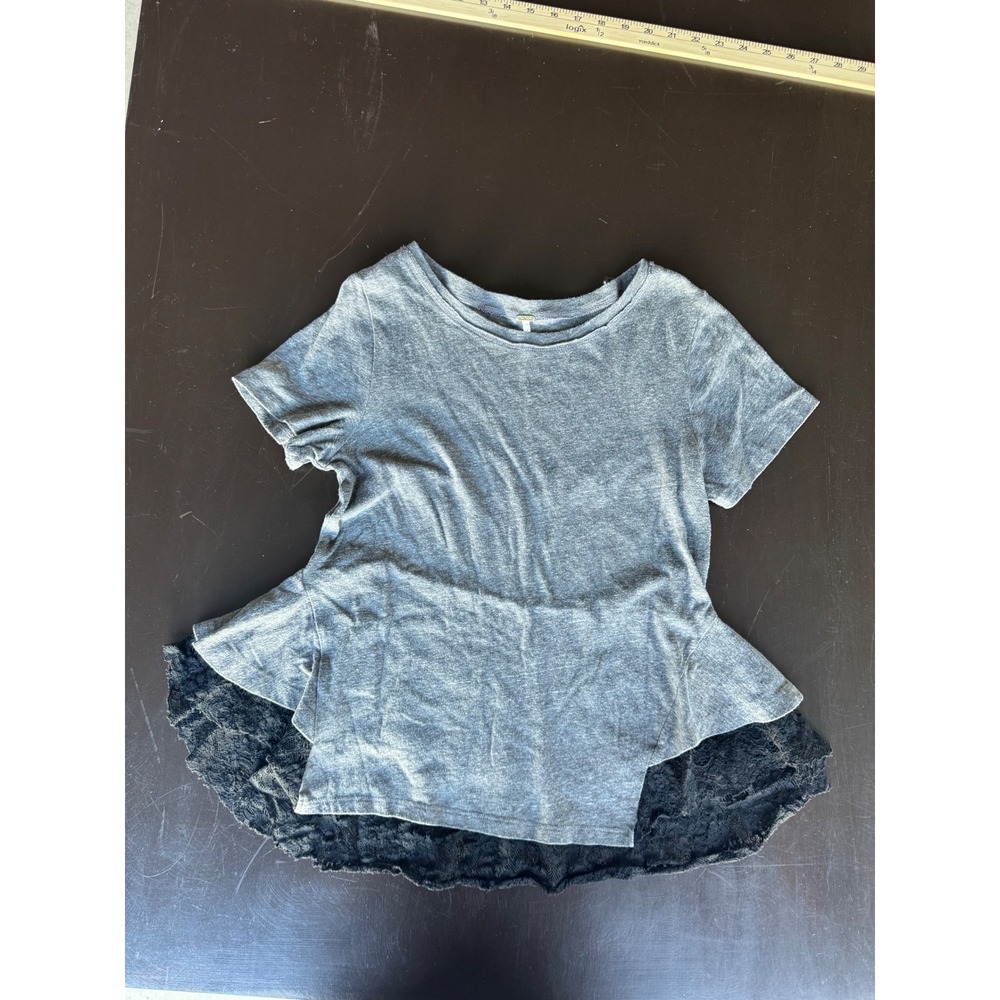 Free People Gray Lace Trim Peplum Top Short Sleeve Knit Shirt Large